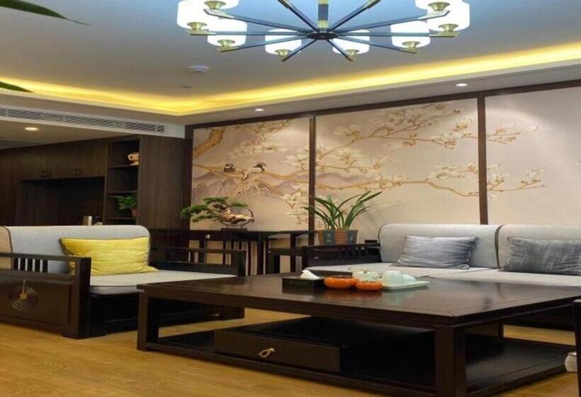 Отель Greentree Inn Express Datong Highspeed Railway Station Wanda Plaza Fangte