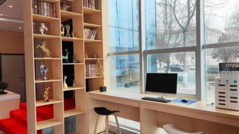 בית מלון כפרי Greentree Inn Express Shandong Jinin Jiaxiang Railway Station