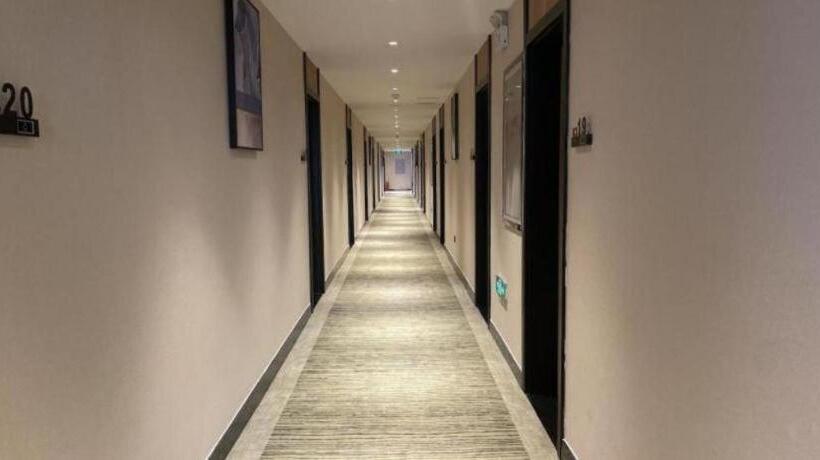 בית מלון כפרי Greentree Inn Express Shandong Jinin Jiaxiang Railway Station