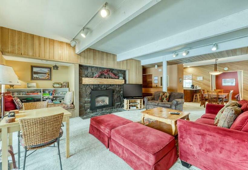 هتل Meadow House 15 | Discover Sunriver