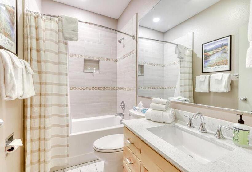 هتل Meadow House 15 | Discover Sunriver