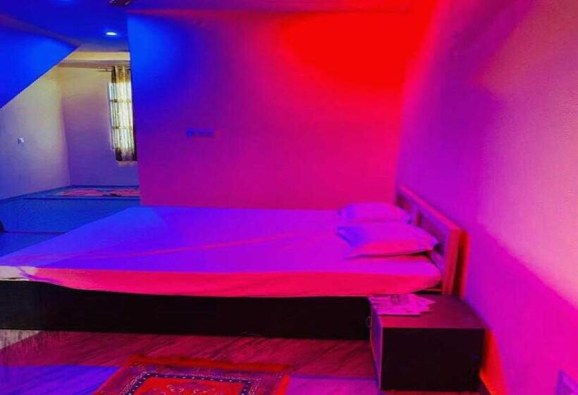 هتل Oyo 70047 Apna  And Restaurant