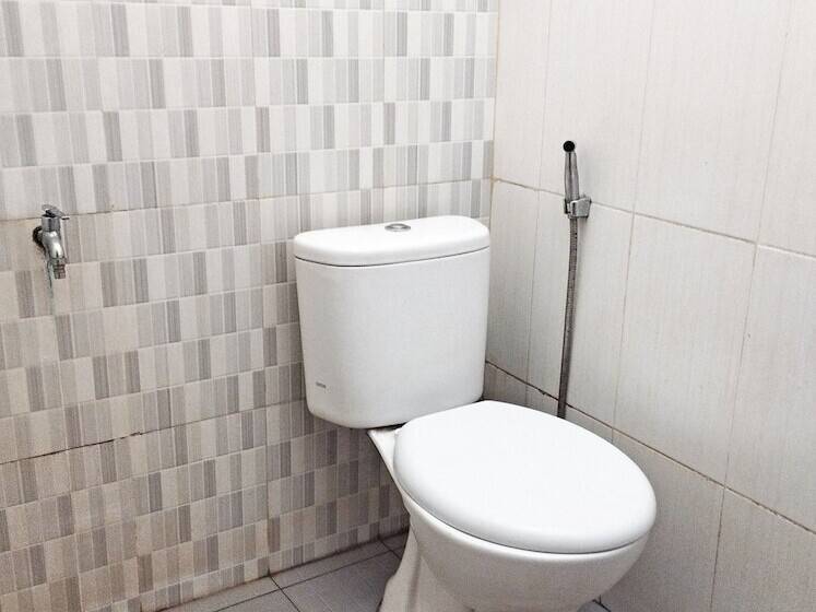 فندق Oyo 91973 Green