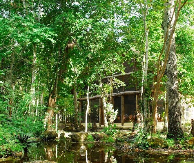 فندق Puerta Calakmul