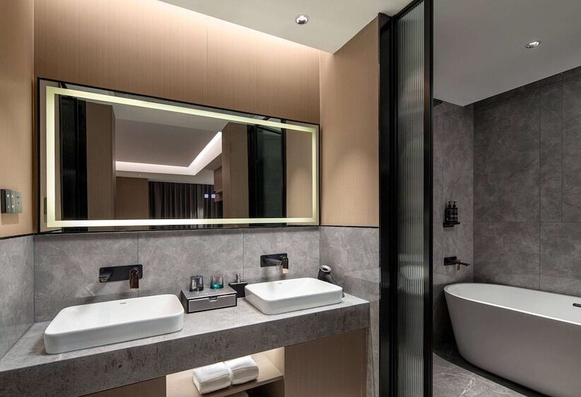 فندق Ramada Encore By Wyndham Enshi