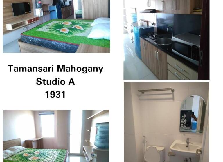 Отель Mahogany X Sagita Karawang