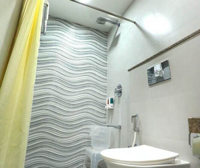 酒店 The Grand Ladhukara