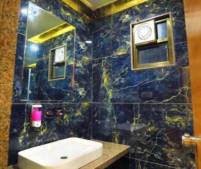 酒店 The Grand Ladhukara