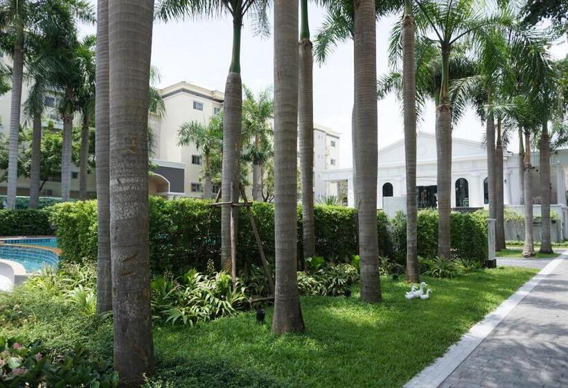 Отель The Green View