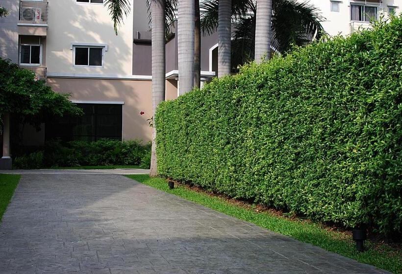 Отель The Green View