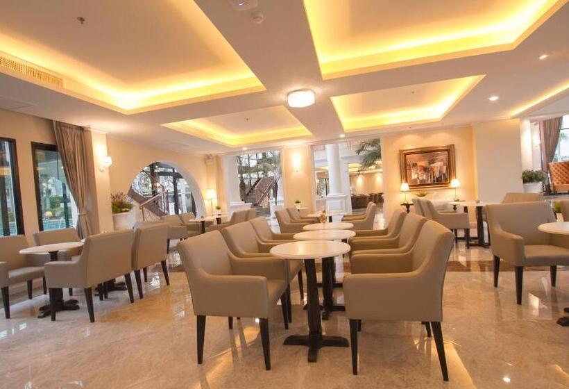 Отель The Green View