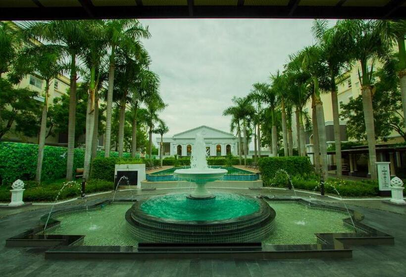 Отель The Green View