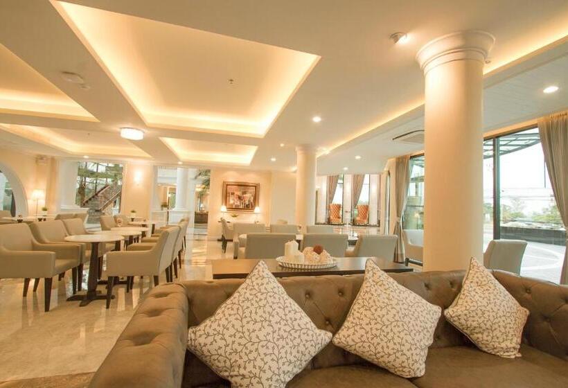 Отель The Green View