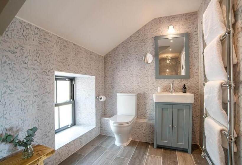 Отель The White Lion