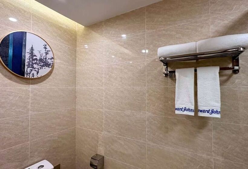 Howard Johnson Lakeview Hotel Huaibei