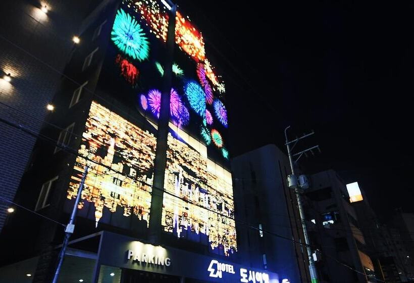 Motel Changwon Myeongseodong Dosi Yeohaeng