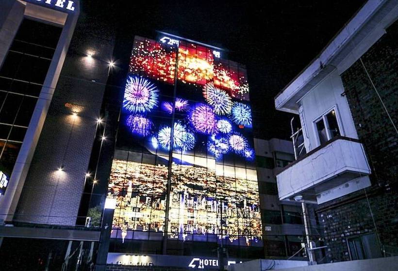 Motel Changwon Myeongseodong Dosi Yeohaeng