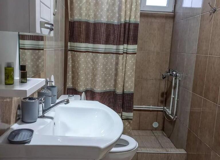 مُتل Majska Rosa