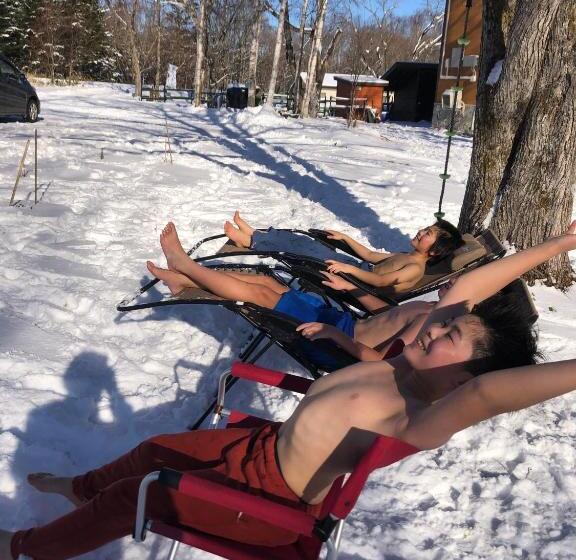 Pensione 小さな森の貸し切り宿forest House Ranapirica