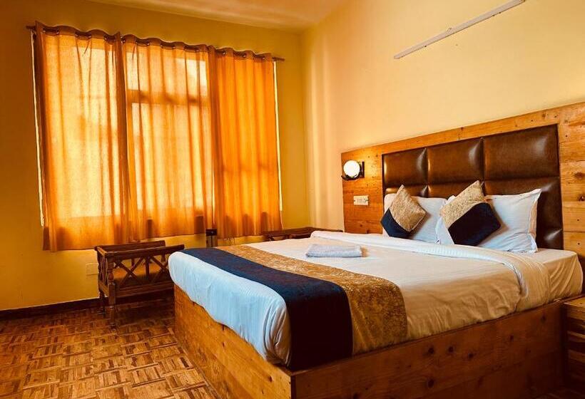 پانسیون Kalinga Grand Manali