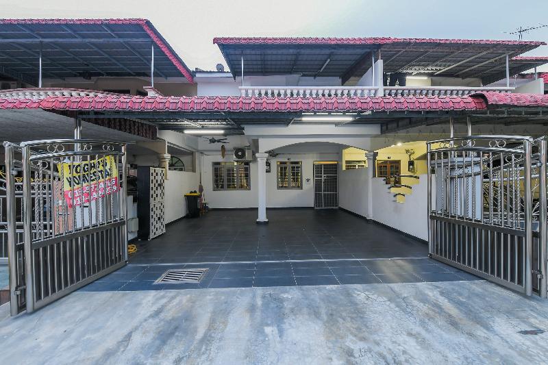 Пансион Oyo Homes 90583 Yogha S Homestay