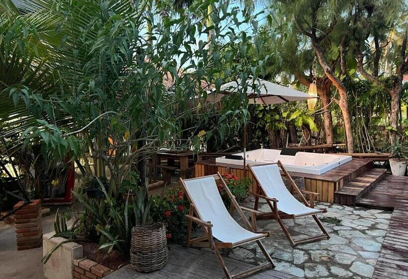 Пансион Jimbaran Pousada & Bristrot