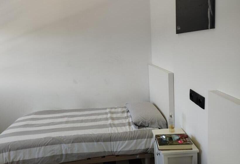 هاستل Alarpe Aterpetxea Bss00035