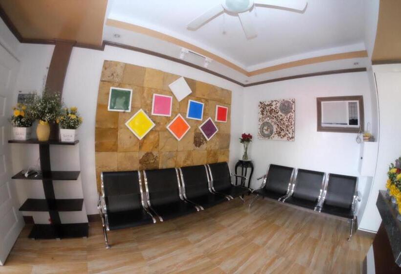 هاستل L & M Hearthstones Lodge