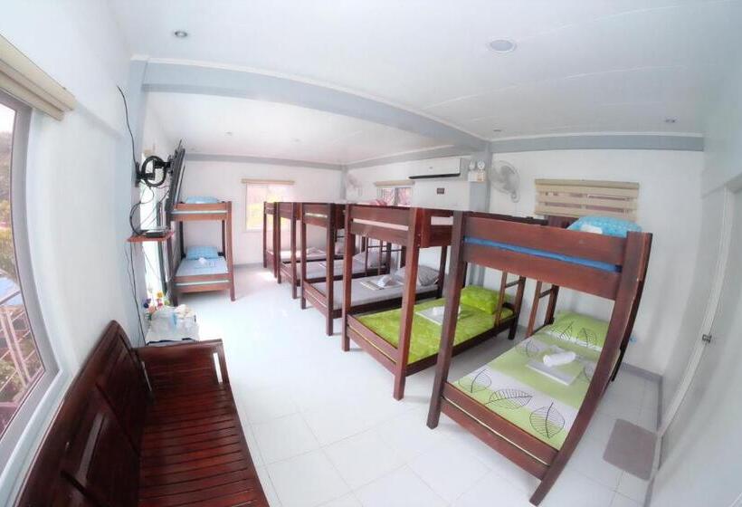 هاستل L & M Hearthstones Lodge