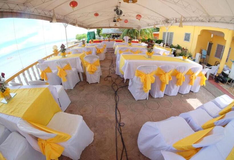 هاستل L & M Hearthstones Lodge