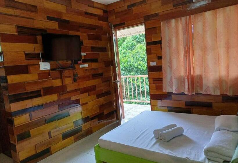 هاستل Woodland Inn