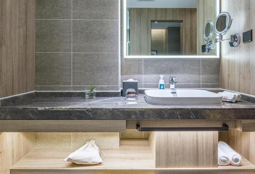 Atour Hotel Weihai Stone Island