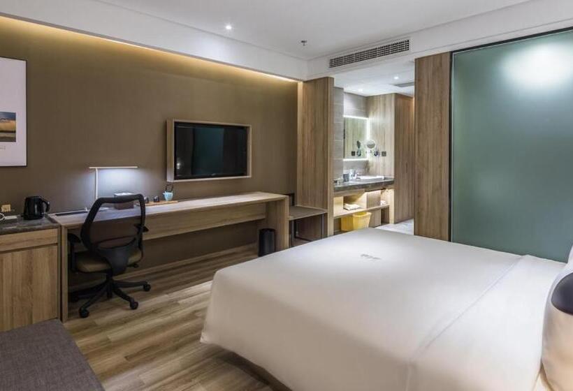 Atour Hotel Weihai Stone Island