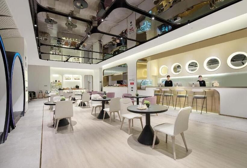 Atour Light Hotel Qingdao International Convention Center