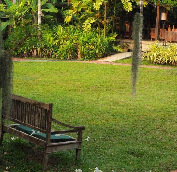 Baansuk Sukhothai Resort