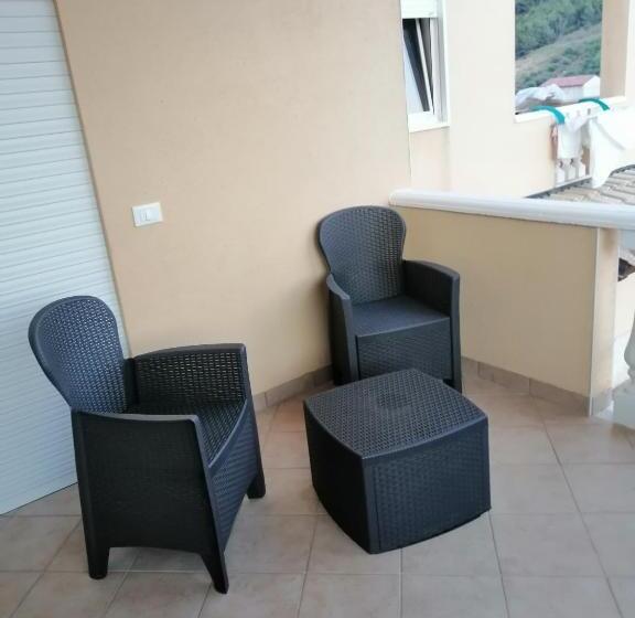 تختخواب و صبحانه Al Faro