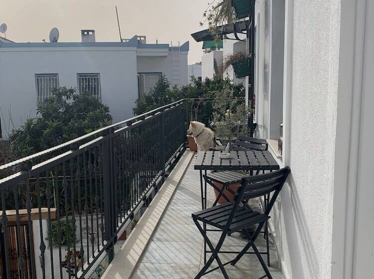 تختخواب و صبحانه Arden S House