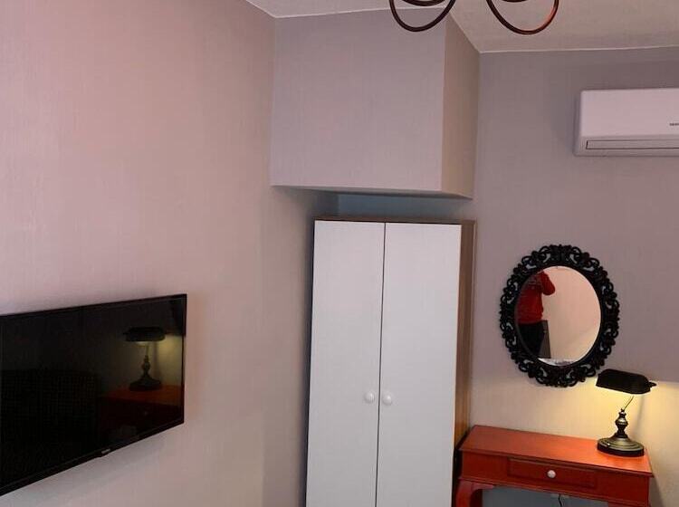 تختخواب و صبحانه Arden S House