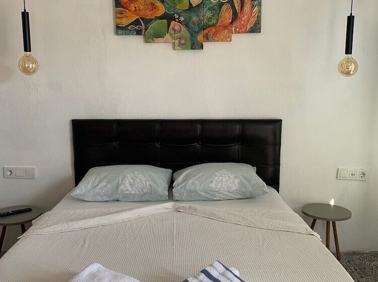 تختخواب و صبحانه Arden S House