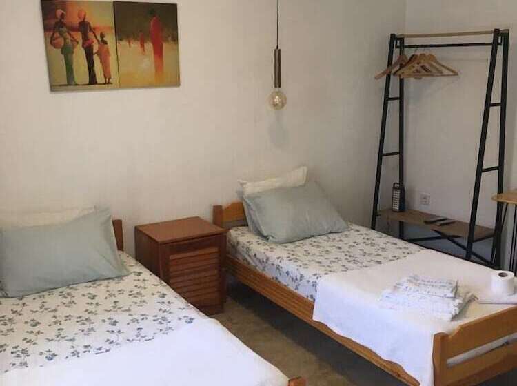 تختخواب و صبحانه Arden S House