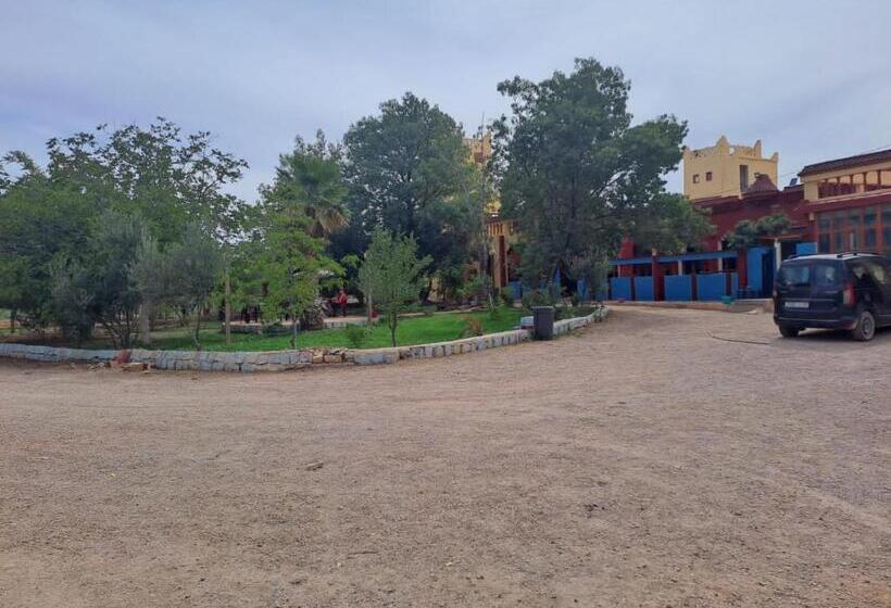 تختخواب و صبحانه Auberge Jaafar