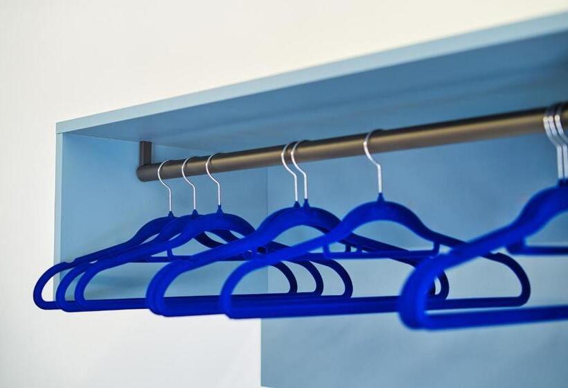 تختخواب و صبحانه Distinto Suite &s