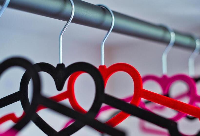 تختخواب و صبحانه Distinto Suite &s