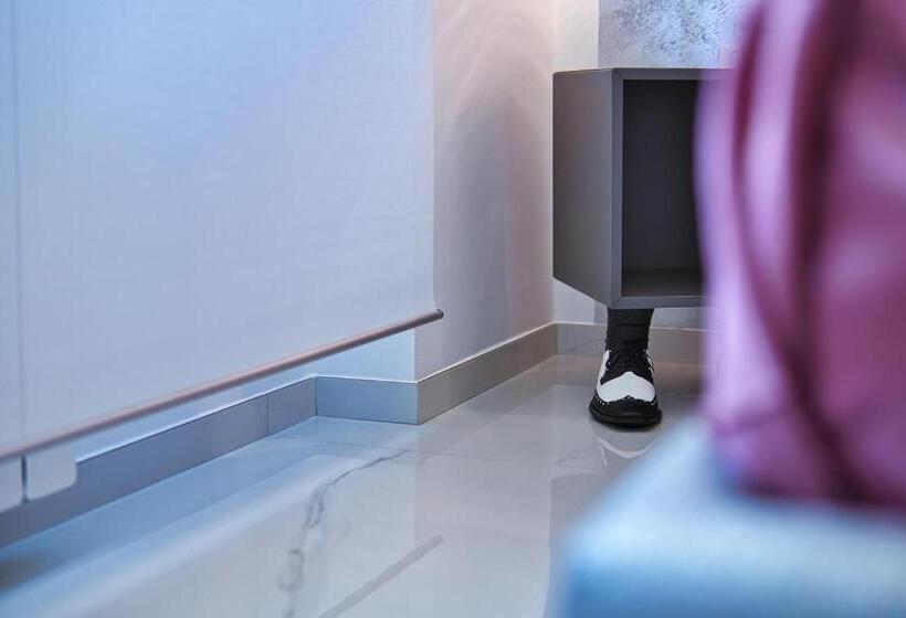 تختخواب و صبحانه Distinto Suite &s