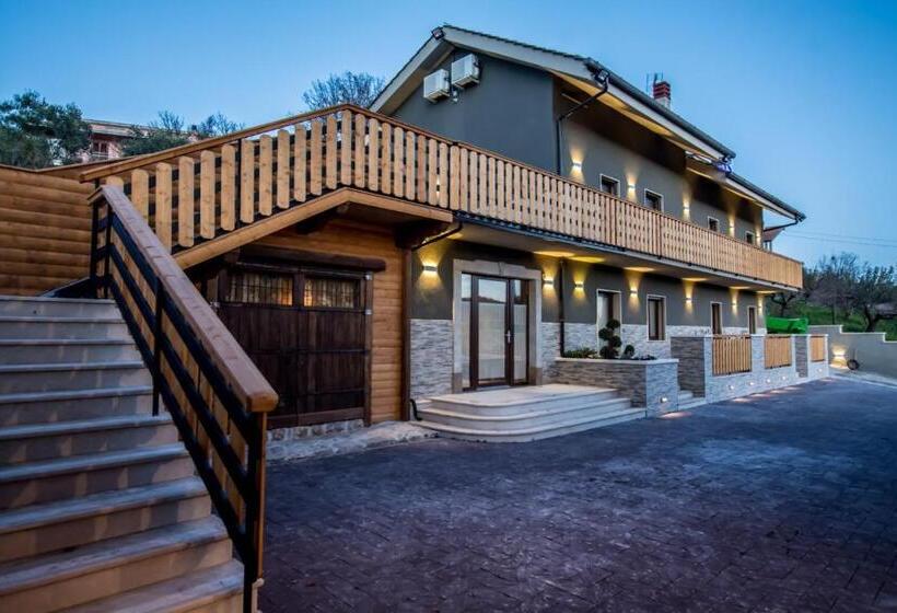 צימר L Antica Quercia