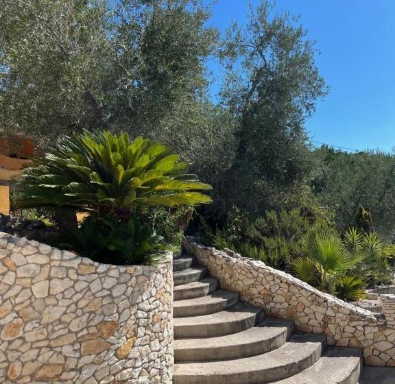 تختخواب و صبحانه La Corte Del Sole