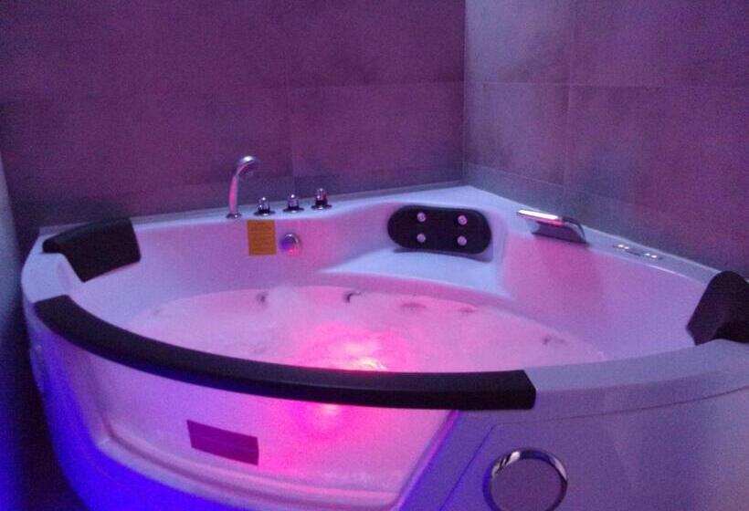 צימר Le Bourget   Suite Romantique