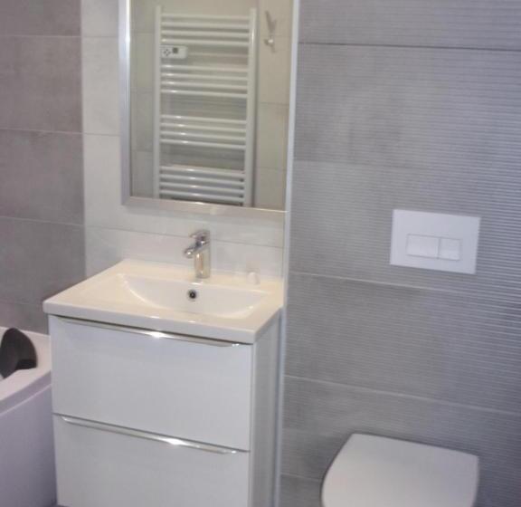 مبيت وإفطار Le Bourget   Suite Romantique
