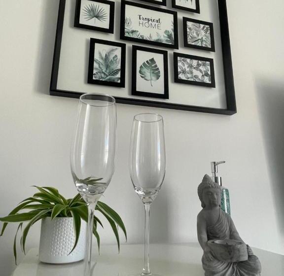 مبيت وإفطار Le Bourget   Suite Romantique