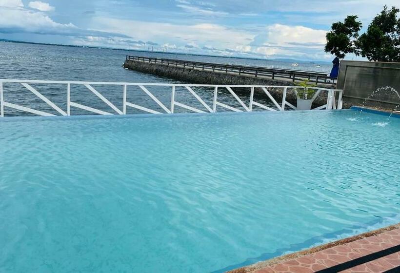 تختخواب و صبحانه Lola S Guest House